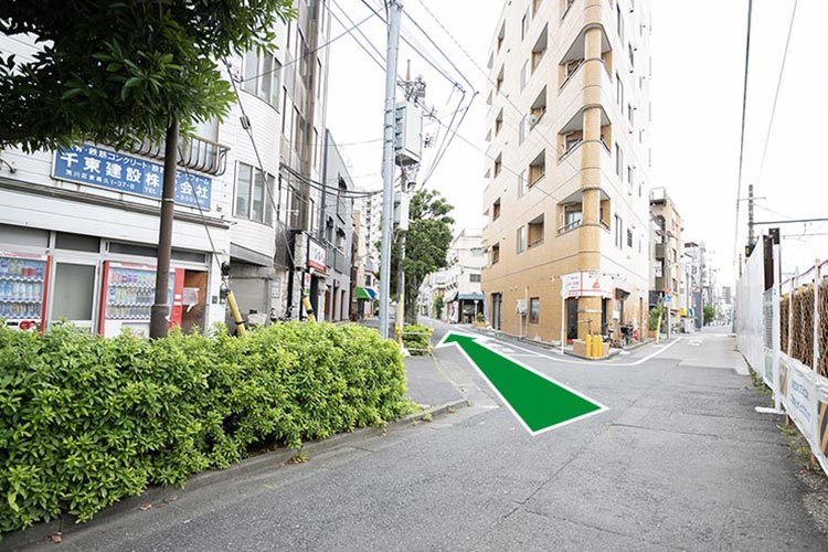 分岐を左に進みます